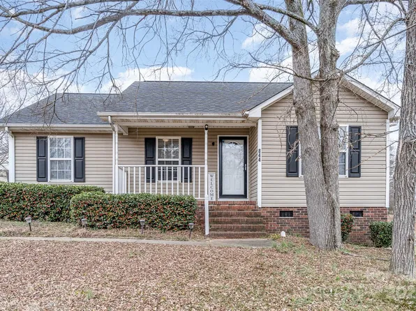 844 Turning Point Ln, Concord, NC 28027