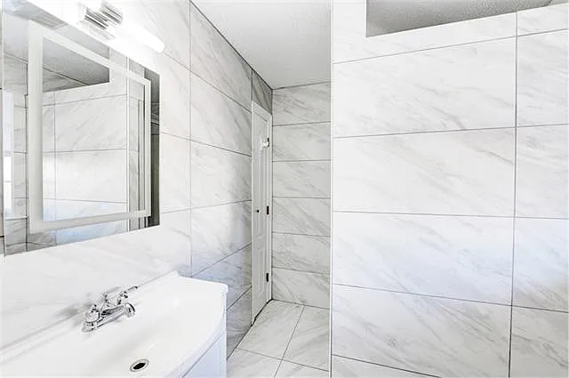 5923 General Haig St — Photo 11