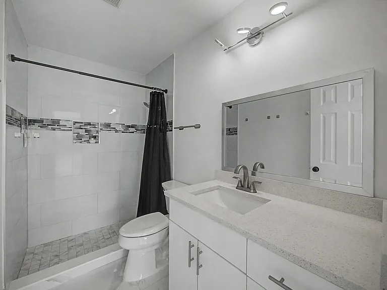 8464 Lake Worth Rd — Photo 14