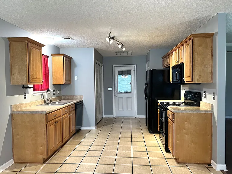113 Marcelline Ct — Photo 6