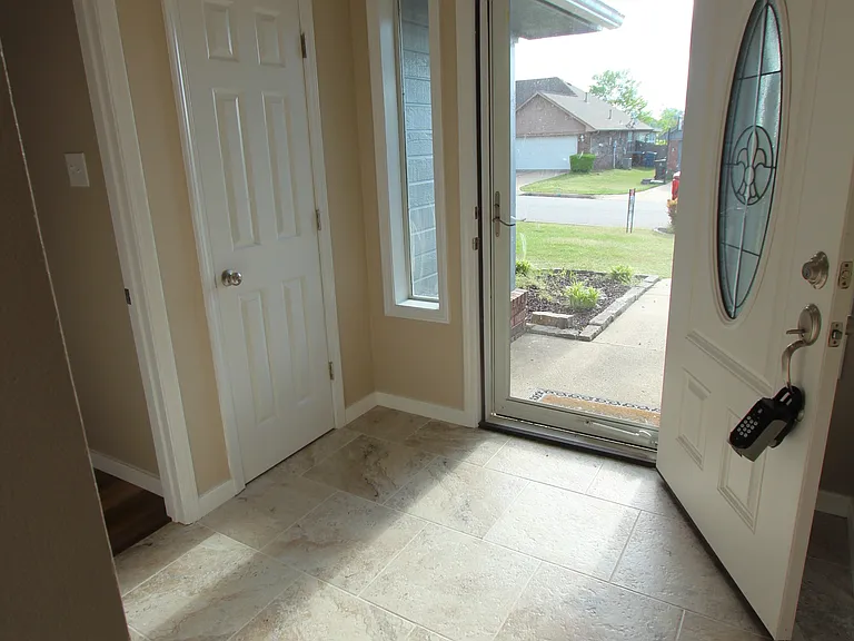 6308 Remington Ct — Photo 2