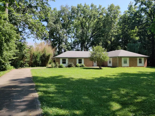 6320 Northwood Dr, Carmel, IN 46033