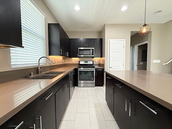 2nd image of 11237 Rainbow Peak Ave Unit 201
