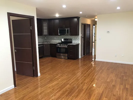 Rented by 18 REALTY | media 18