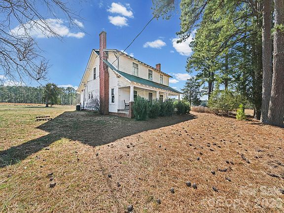 4th image of 1347 Newsome Rd