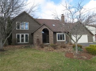 232 Clearwater Cir, Rochester, NY 14612