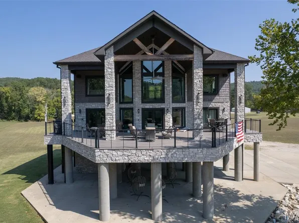 2262 Brown Rd, Van Buren, MO 63965