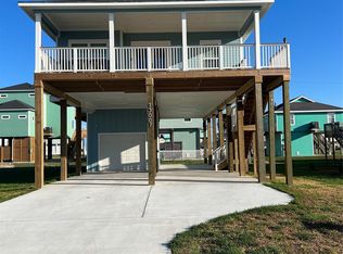23007 Fresca St, Galveston, TX 77554