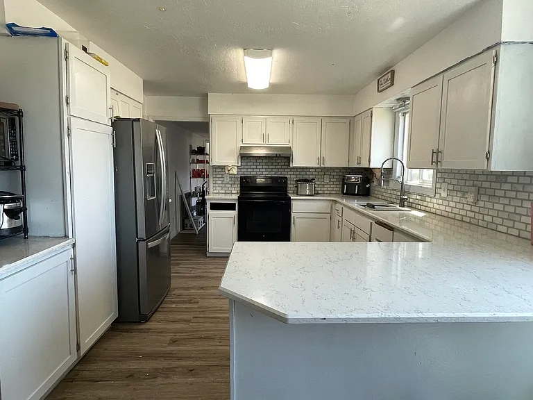 20 N 470 W — Photo 3