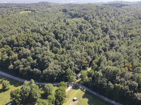 165 Swift Creek Rd, Beaver, OH 45613