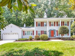 2 Oscars Ct, Poquoson, VA 23662
