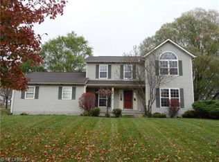 2898 E Celeste View Dr, Stow, OH 44224