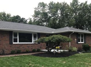 52 Gaffney Rd, Lockport, NY 14094