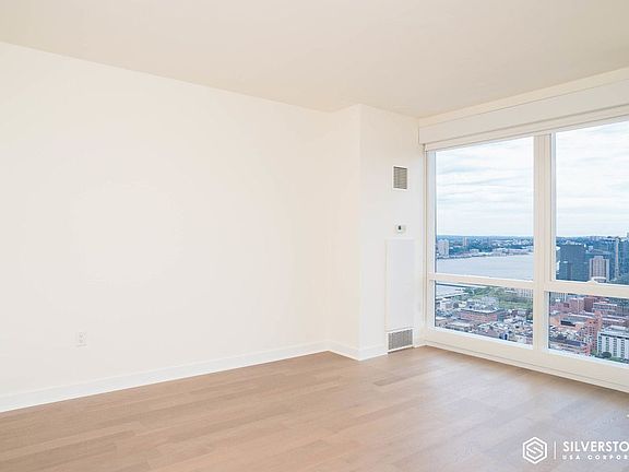 5th image of 460 W 42nd St APT 58B