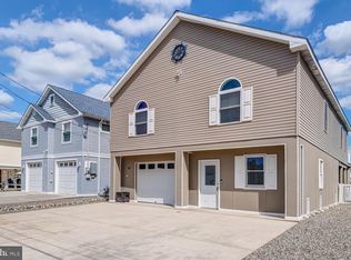 43 S Ensign Dr, Little Egg Harbor, NJ 08087