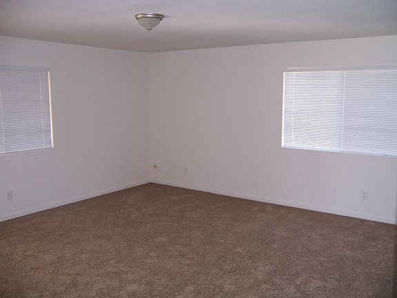 2nd image of 5678 W Acacia Ave