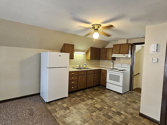 3rd image of 9 1/2 N Randolph St #9UP