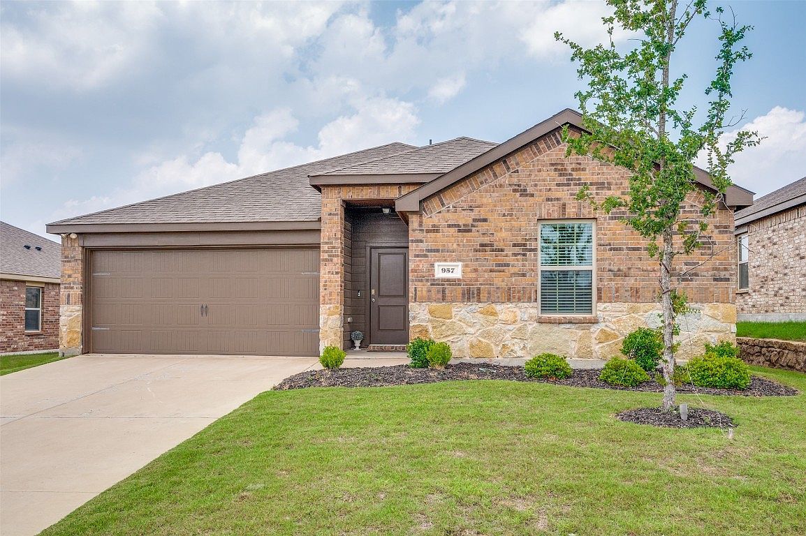 957 English Dr, Aubrey, TX 76227 Zillow