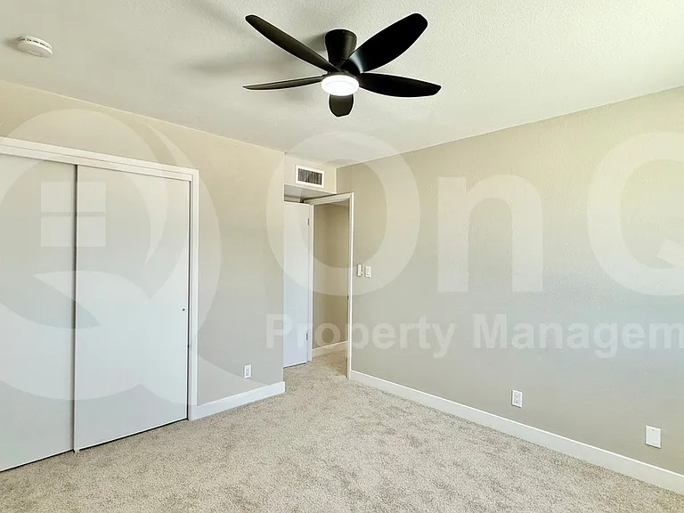 1775 N Terrace Cir — Photo 14