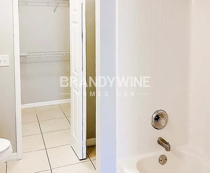 424 S Candler Ave — Photo 14