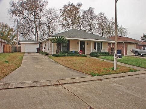 1st image of 223 River Point Dr
