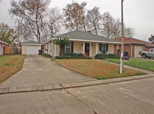 223 River Point Dr, Destrehan, LA 70047