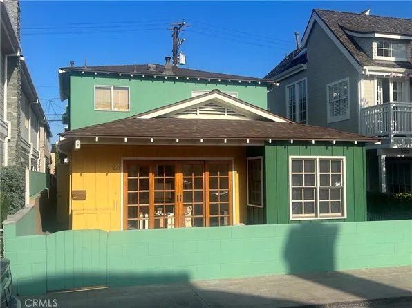 221 Diamond Ave, Newport Beach, CA 92662
