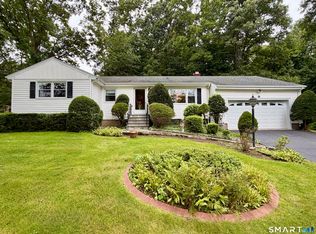 25 Noahs Ln Extension, Norwalk, CT 06851