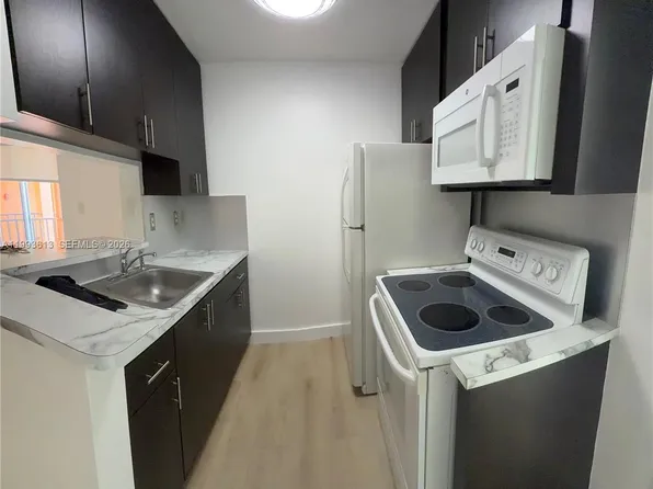 7155 Miami Lakes Dr APT P7, Hialeah, FL 33014