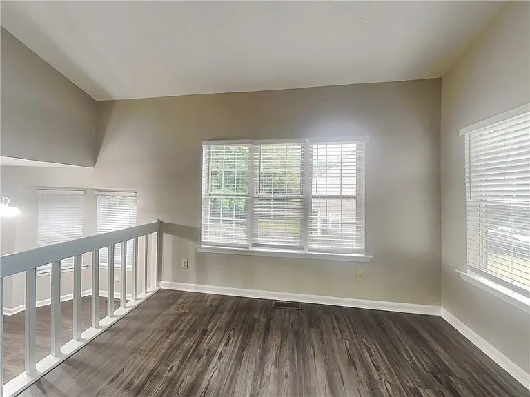 436 Allgood Cir — Photo 3