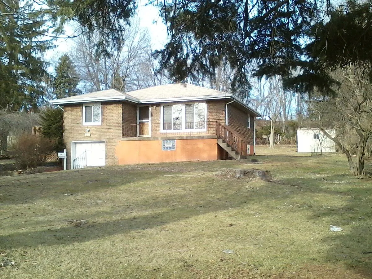 352 Old Haymaker Rd photo 1
