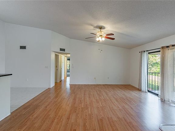 2nd image of 3389 Crystal Ct E APT P