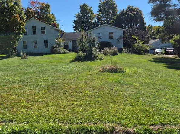 13935 Mayfield Rd, Huntsburg, OH 44046