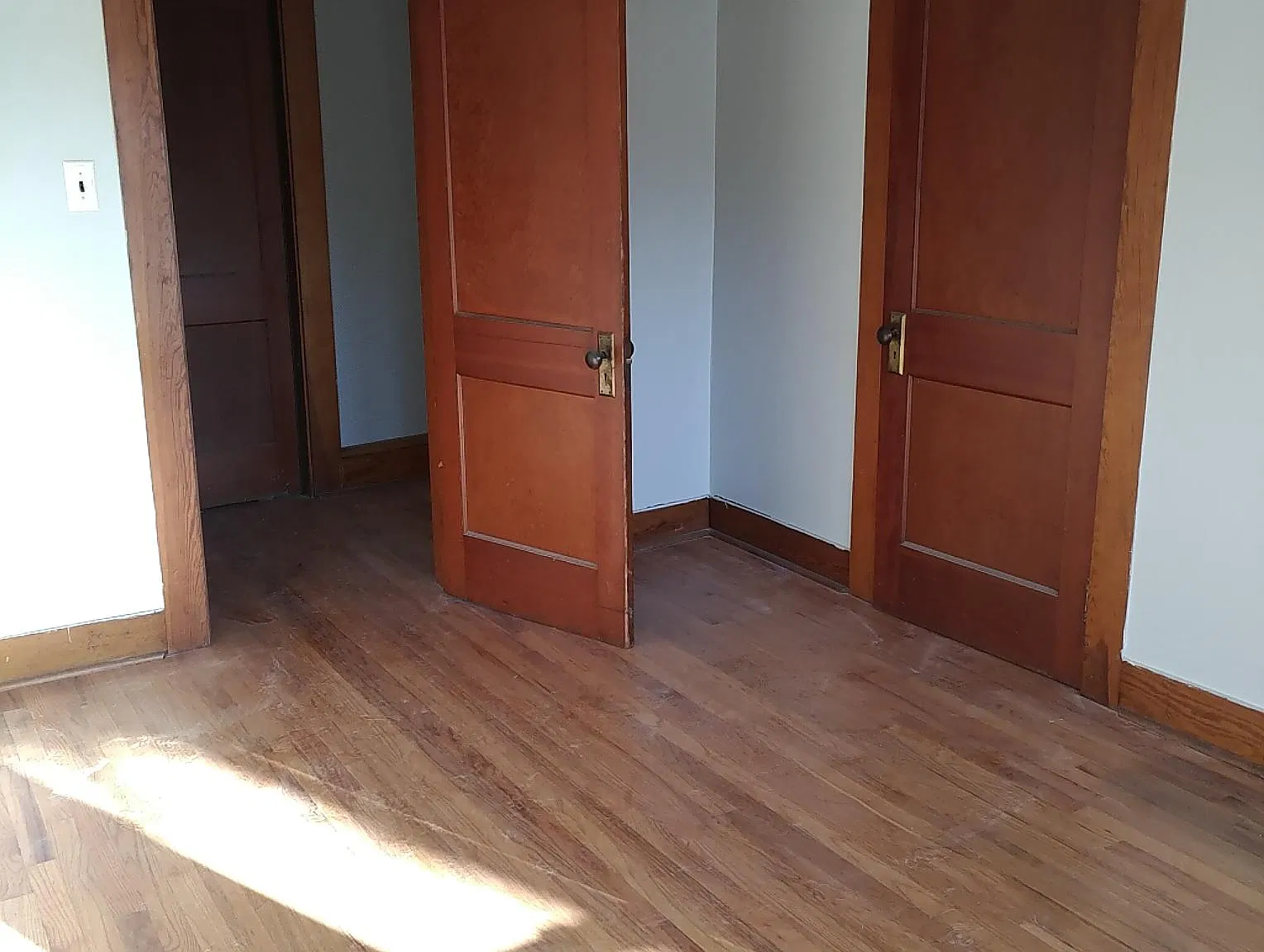 3 bed, 1500 sqft, $2,000 — Photo 2