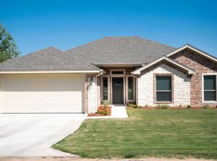 127 Surrey Lane, Gatesville, TX 76528