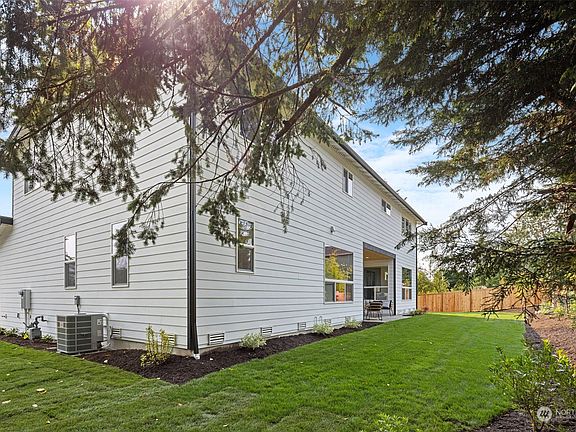 4th image of 22208 Old Poplar Way