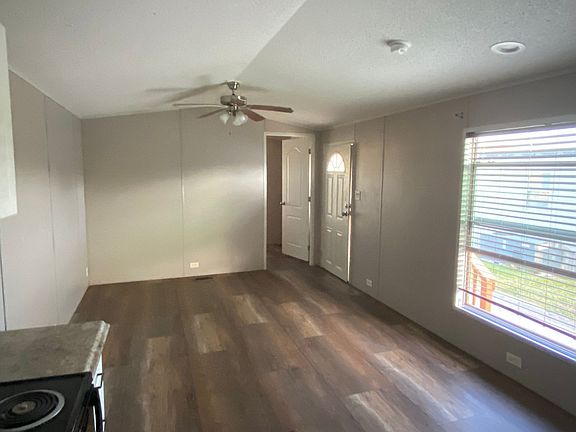5th image of 1513 W Crockett St #20