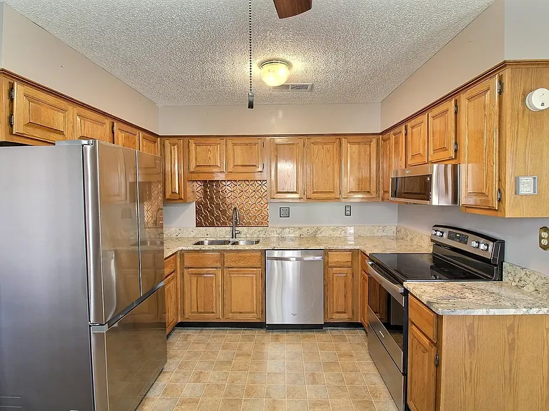 1153 Verlington Dr — Photo 6