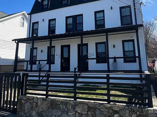 4-6 Larsen St, Norwalk, CT 06854