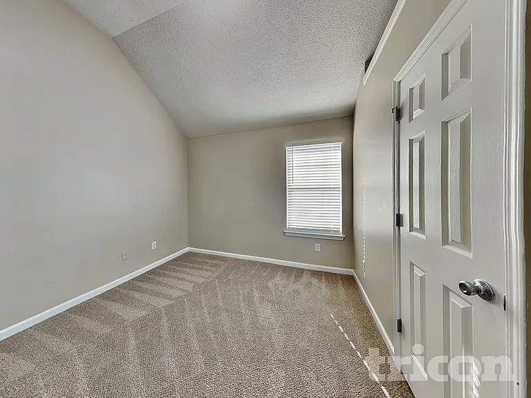 2135 Mulberry Ln — Photo 10