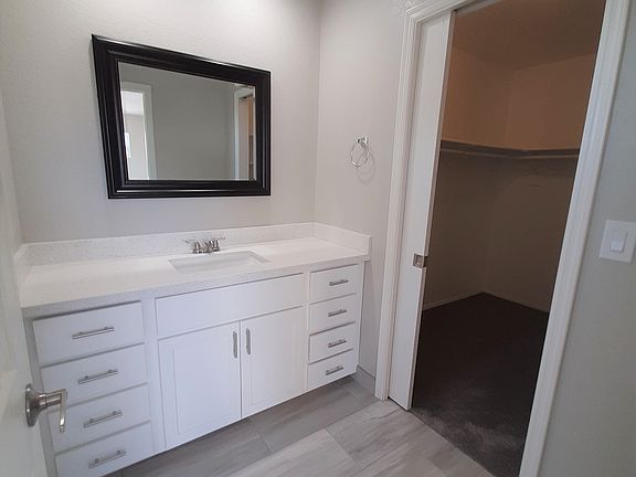 5th image of 619 E Jensen St Unit 67