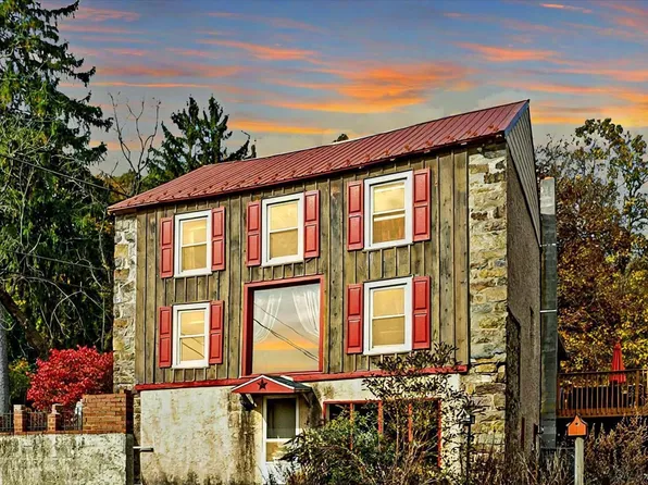 11 Deer Hill Rd, Zionsville, PA 18092