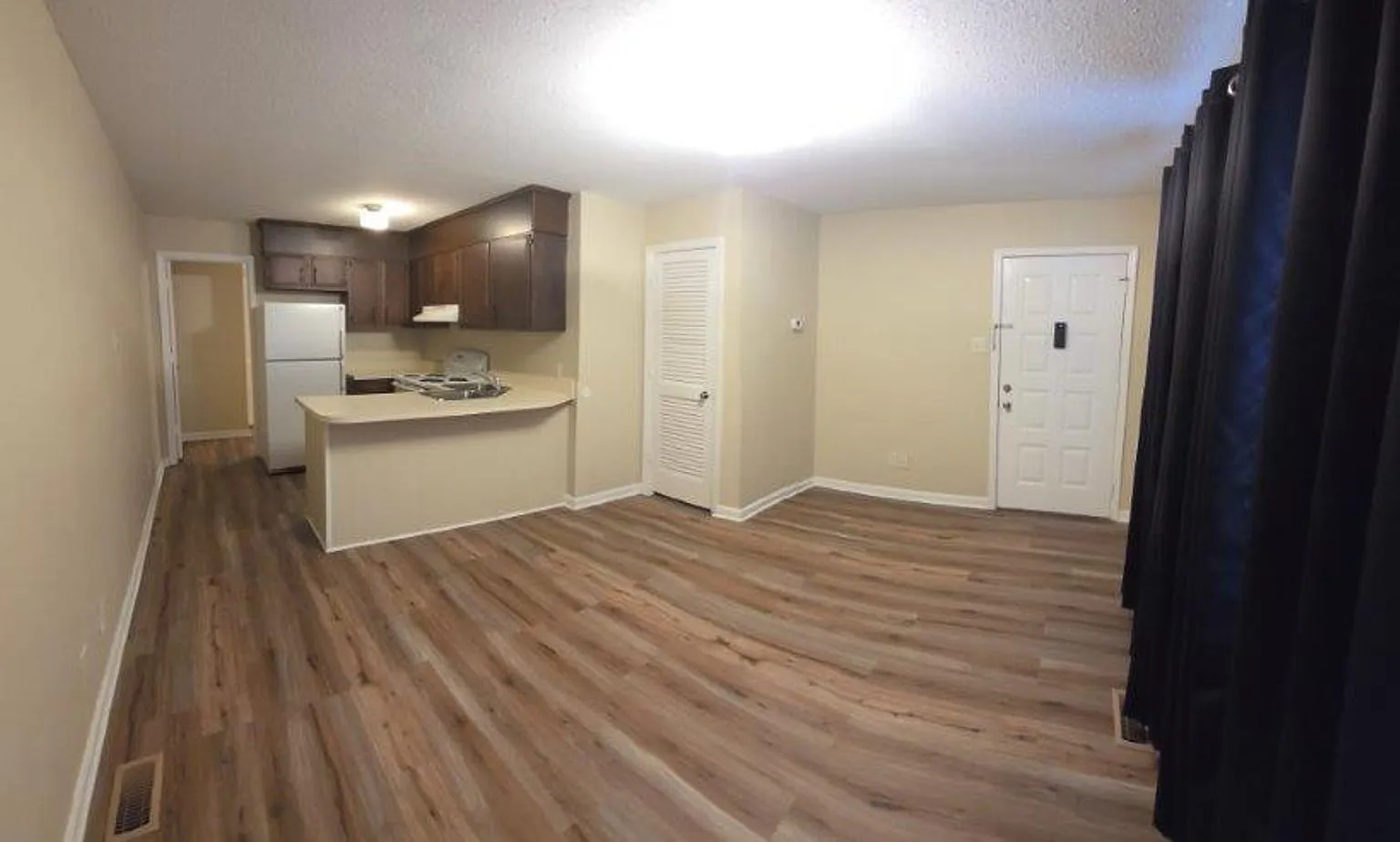 200 Linwood Avenue — Photo 3