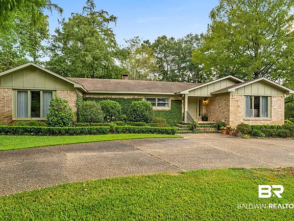 2nd image of 31 Ashley Dr