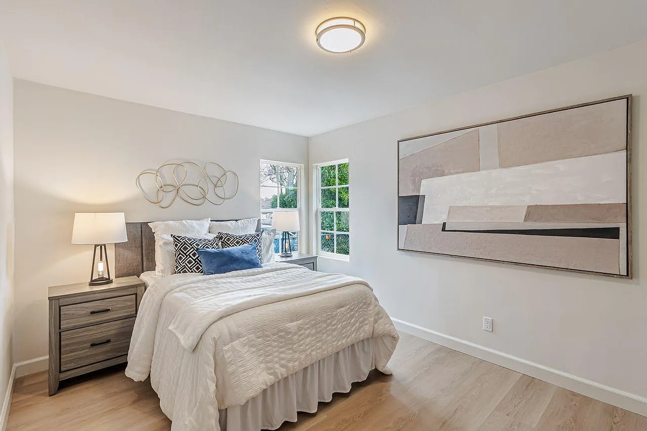 4 bed, 1712 sqft, $1,400 — Photo 3