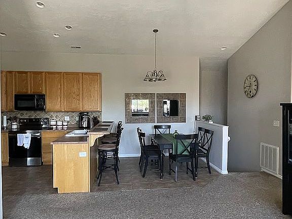 5th image of 6364 Passenger Ln