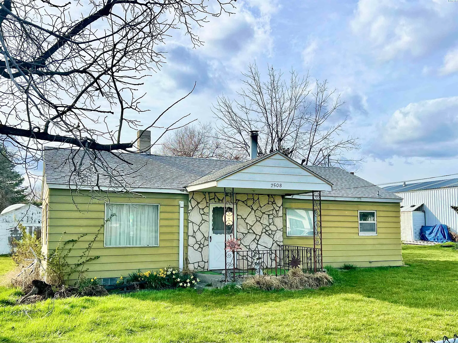2508 Road 60 photo 1