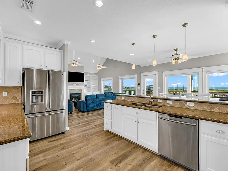 25043 Sausalito Dr — Photo 16