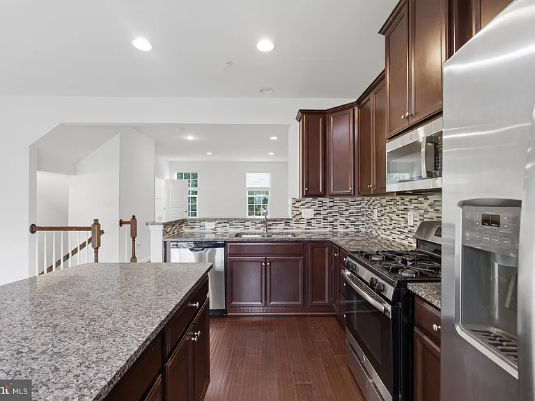 12191 Montreat Pl — Photo 11