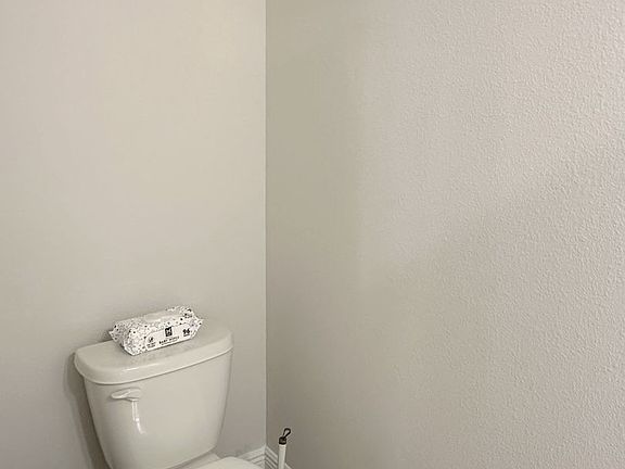4th image of 5692 Sandy Walk